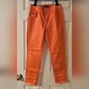 CHARLIE‎ B SIZE 6 Cropped Frayed Hem CORAL Jeans Pants Stretch Denim Slim